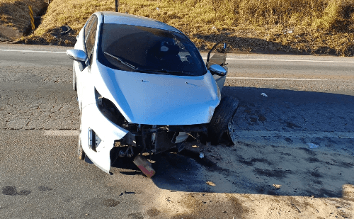 Criança morre em capotamento de carro com 7 pessoas em Minas Gerais
