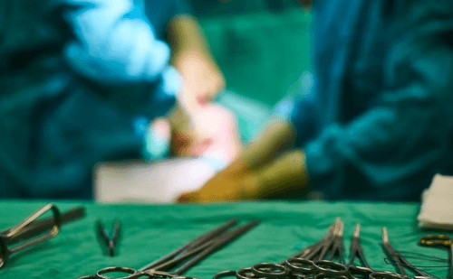 Homem tem pênis amputado após cirurgia malsucedida