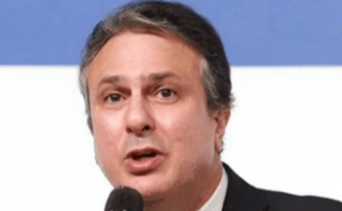 Ministro assina terreno para novo IFMG no Barreiro