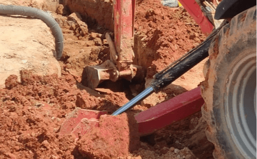 Trabalhador morre soterrado durante obra em supermercado de Betim