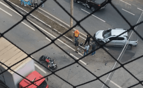 Motociclista se fere em acidente com picape no Morro da Usipa, em Ipatinga