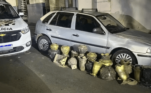 Homens são flagrados furtando vasos e imagens de santos em cemitério de Limeira