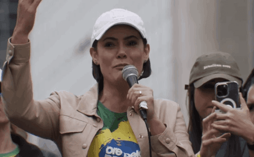 “Churrasco e cerveja”: Boulos planeja festa após julgamento de Bolsonaro