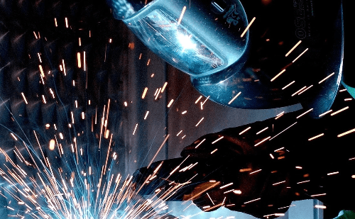 Governo prevê perda de 65 mil empregos e libera crédito para exportadores afetados