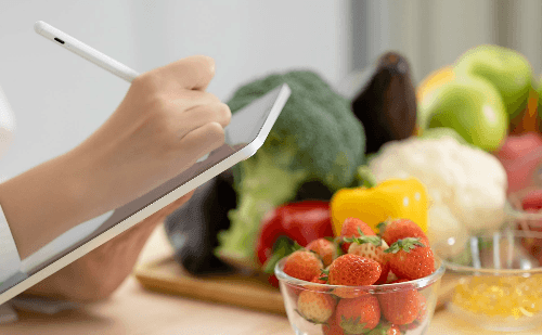 Empresas em Itatiaia adotam ações de educação alimentar para saúde de funcionários