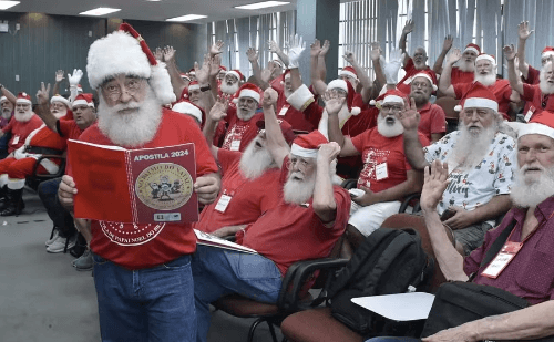 Homens acima de 50 anos podem se inscrever em curso de Papai Noel no RJ