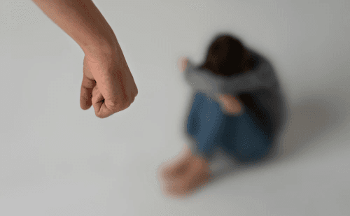 Homem é preso por agredir esposa em caso brutal no Espírito Santo