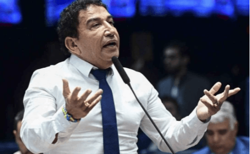 Bolsonaro passa por nova cirurgia e aliados pedem orações públicas