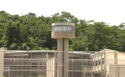 Minas anuncia novos presídios para reduzir superlotação carcerária