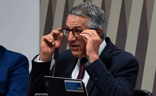 EUA limitam circulação de Alexandre Padilha durante visita oficial
