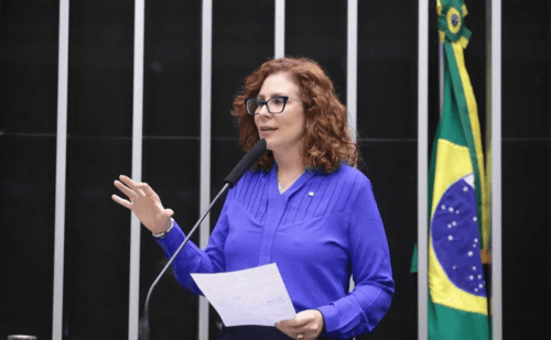 Zambelli: defesa vê viés político e cita presença de ministros na Itália