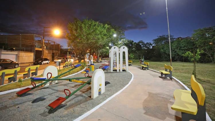 Aracaju entrega infraestrutura de loteamento e urbanização de praça no bairro Jardins