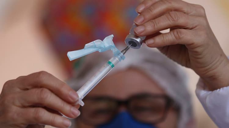 SP aplicará doses de reforço com imunizante da Pfizer 