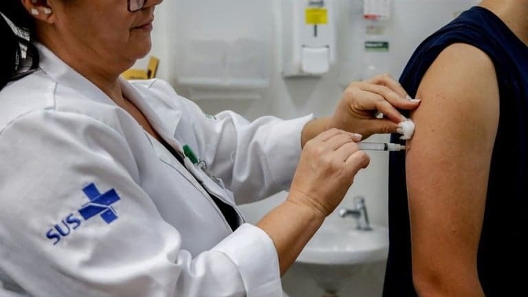 Vacina contra a dengue pode ser estendida para pessoas com até 59 anos