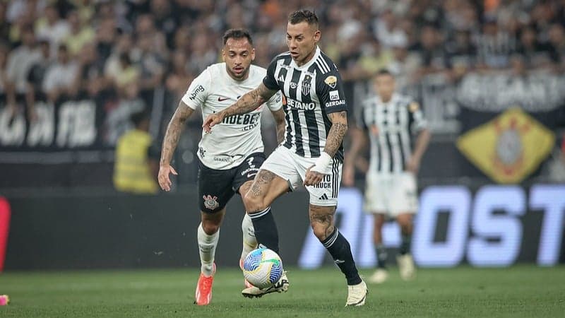 Corinthians e Atlético-MG ficam no empate sem gols em confronto equilibrado