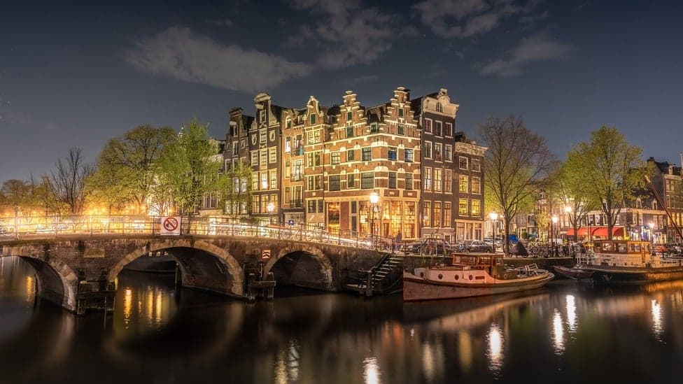 Descubra por que Amsterdã deve estar em sua lista de destinos de viagem