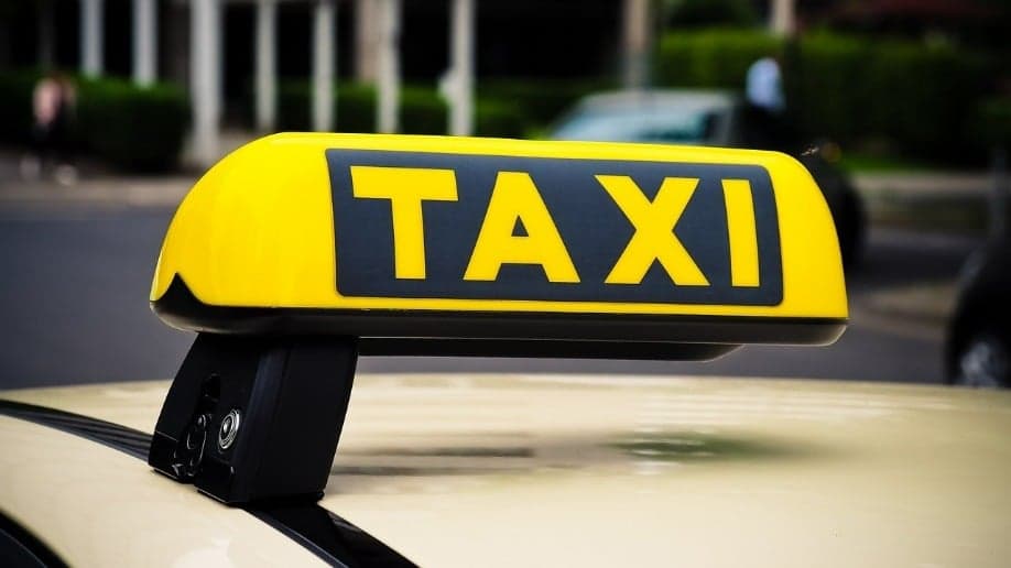 São Paulo amplia frota de táxis com 3,3 mil novas licenças e introduz categorias executiva e acessível